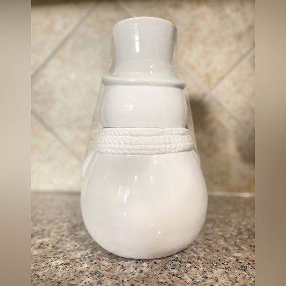 🆕 White Ceramic Snowman Jar with Scarf & Hat - Picture 2 of 5